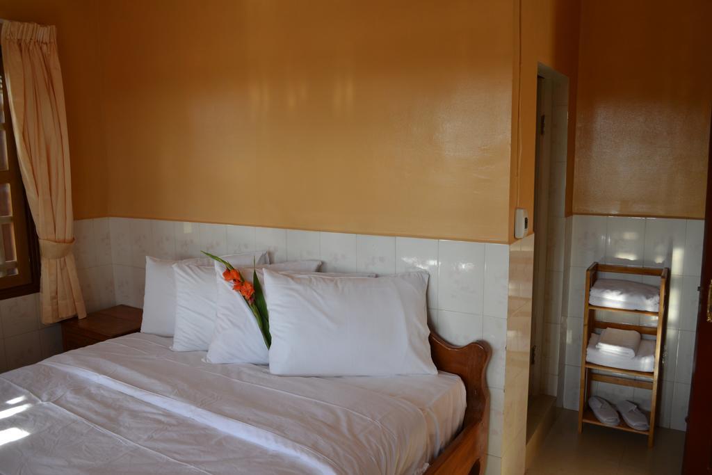 Kampot Manor Ξενοδοχείο Δωμάτιο φωτογραφία